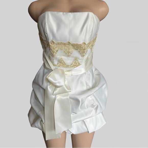 Vintage Gunne Sax Jessica McClintock Strapless Creme Satin Ruched Prom Dress - Picture 2 of 10